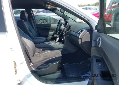 2022 Jeep Grand Cherokee Wk Laredo X 4X4 из США, поврежденный, VIN 1C4RJFAG3NC151696